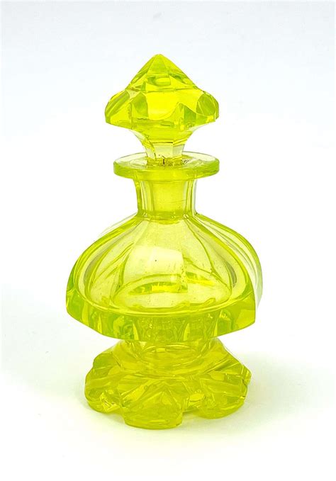 mini perfume quality bottle with glass stopper